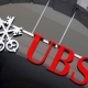 Издайникът на UBS получи $104 млн. Награда